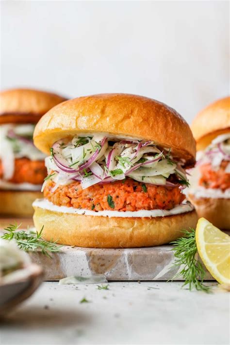 can you cook salmon burgers on the grill